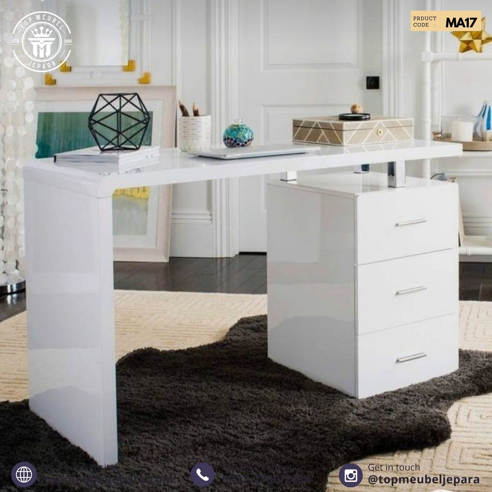 MA17 Meja Kerja Clean dan Mewah