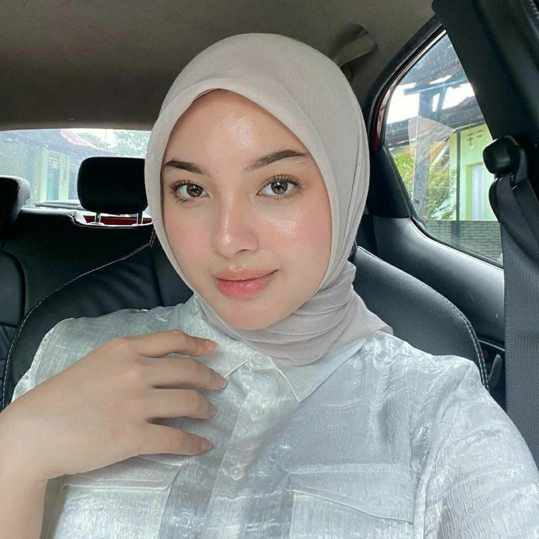 Dewi Lestari